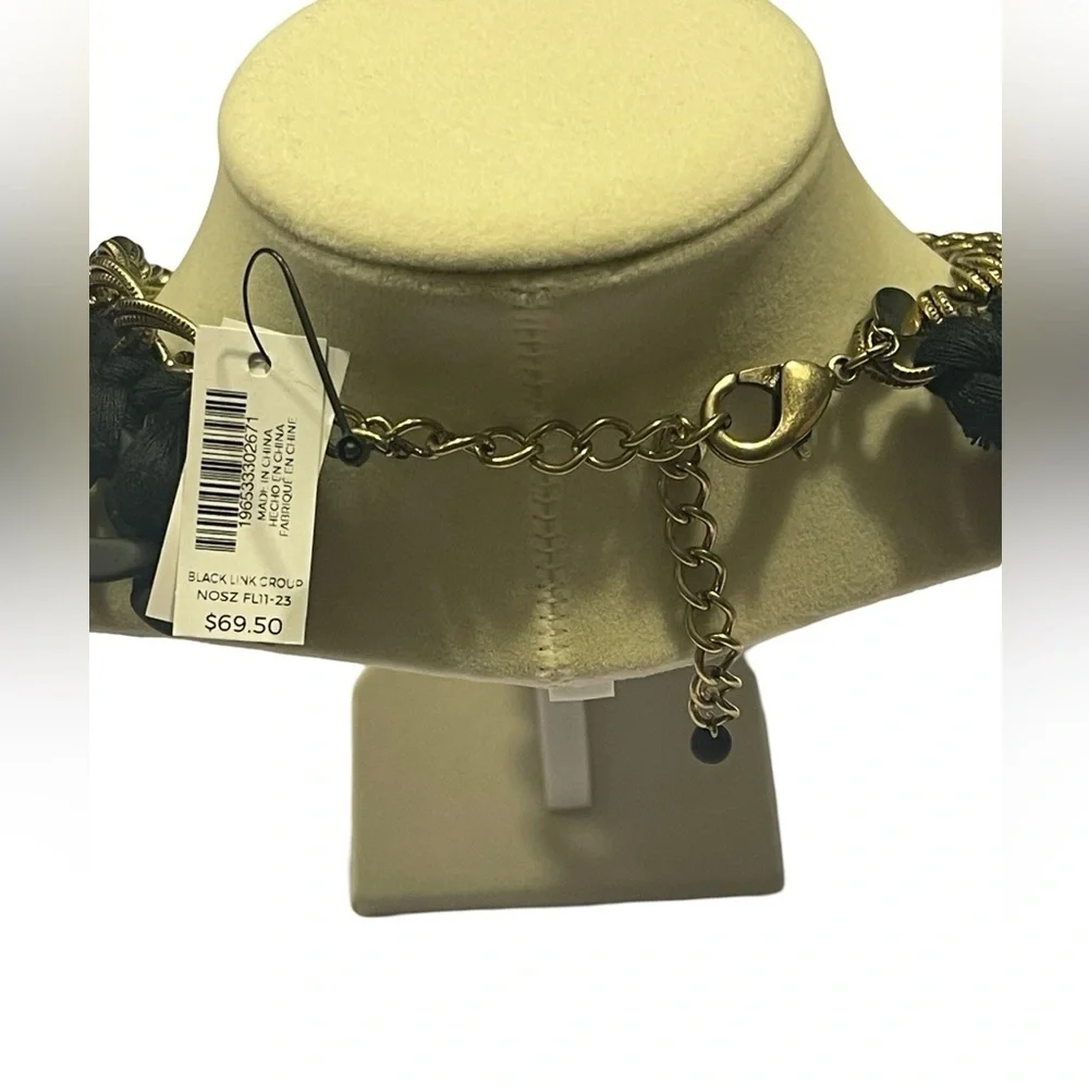 NWT Chico’s Black/Gold Links Collar Necklace - Picture 2 of 9